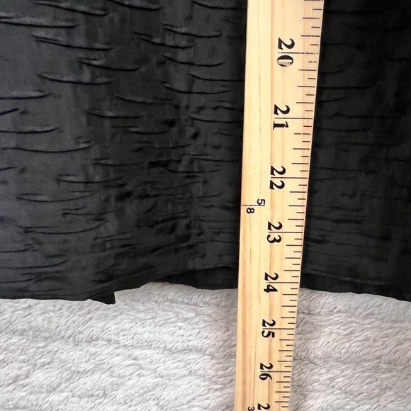 Eileen Fisher Women's 100% Silk Black Crinkle Magnetic Button Jacket Sz LP - Picture 14 of 15